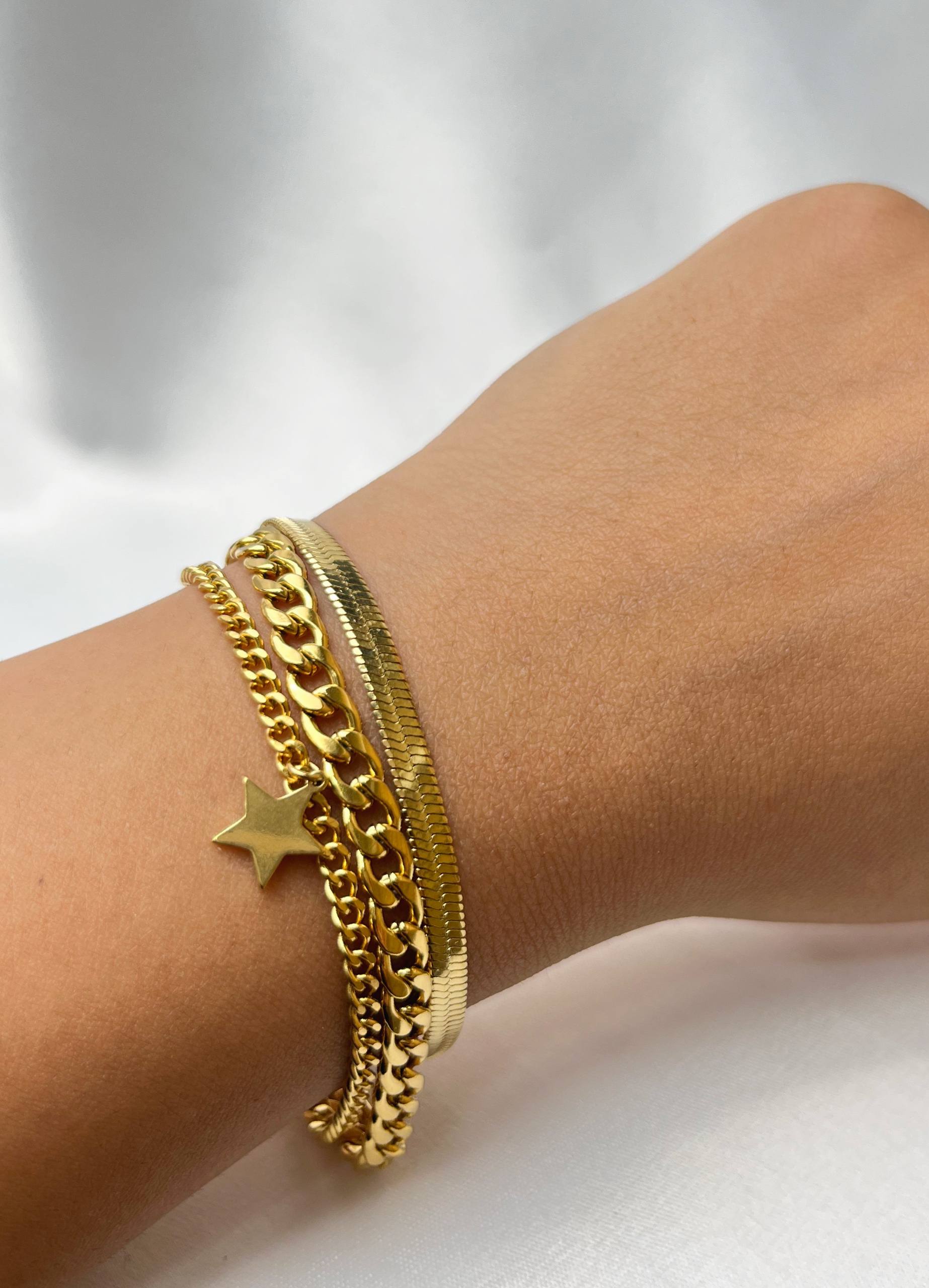 ست دستبند سه لایه طرح طلا با آویز ستاره (کد 120)