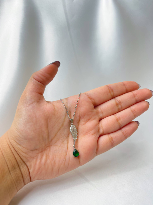 گردنبند فرشته عشق با سنگ اشکی – کد ۹۹